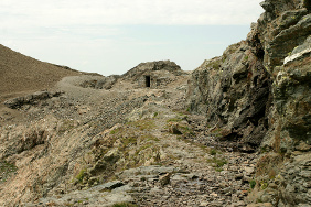  Franchissement du col de Riou Beyrou au pied de la cabane des parisiens
