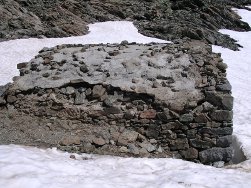  Le toit de la cabane des parisiens en 2004