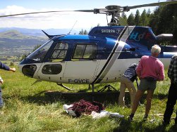 chargement helico station de Chaillol